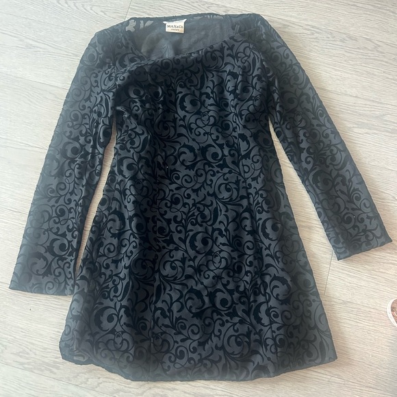 max and Co Cocktail Dress Embossed Velvet Print Size 4 - Picture 1 of 4